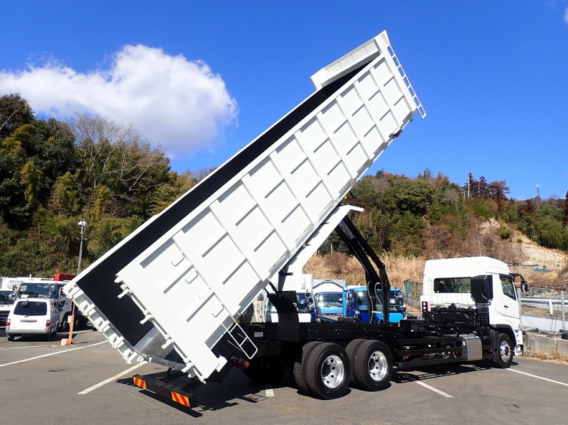 極東製 深ダンプ ハイルーフ約36立米2デフ 394PS AT車|中古トラックの販売・買取・査定のアイナビ