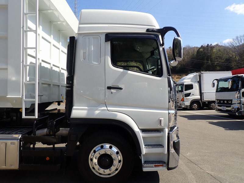 極東製 深ダンプ ハイルーフ約36立米2デフ 394PS AT車|中古トラックの販売・買取・査定のアイナビ