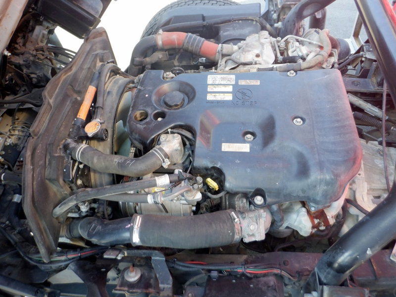 3.15t超ロング ユニック3段クレーン ラジコン リアジャッキ|中古トラックの販売・買取・査定のアイナビ