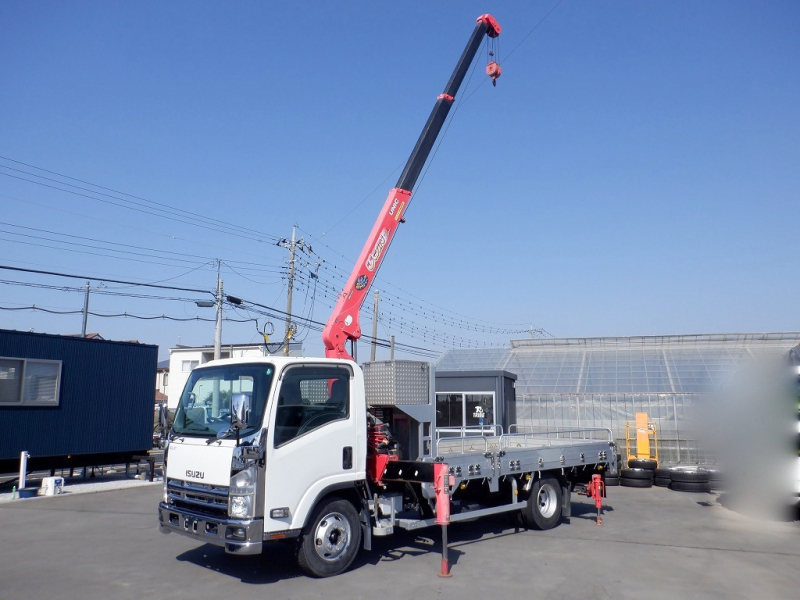 3.15t超ロング ユニック3段クレーン ラジコン リアジャッキ|中古トラックの販売・買取・査定のアイナビ