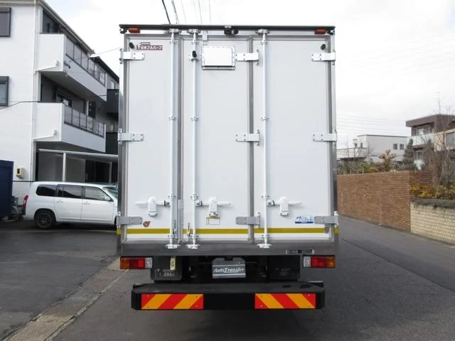 日野 バン車 デュトロ|中古トラックの販売・買取・査定のアイナビ