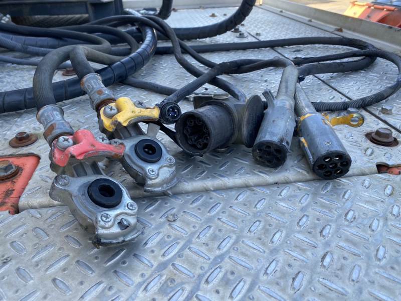 プロフィア、ハイルーフトラクタ、PTOダンプレバー付き|中古トラックの販売・買取・査定のアイナビ