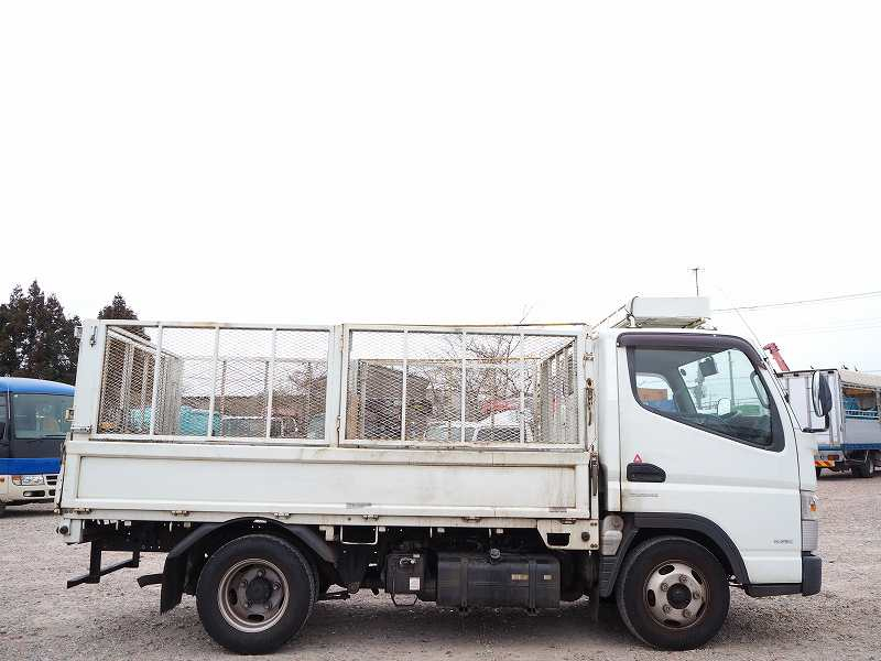 三菱ふそうキャンター標準柵付平ボディ積載2t|中古トラックの販売・買取・査定のアイナビ