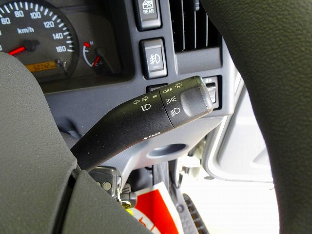 エルフ1.7tFFL標準ロングWキャブ/アーム式PG付総重量5t未満|中古トラックの販売・買取・査定のアイナビ