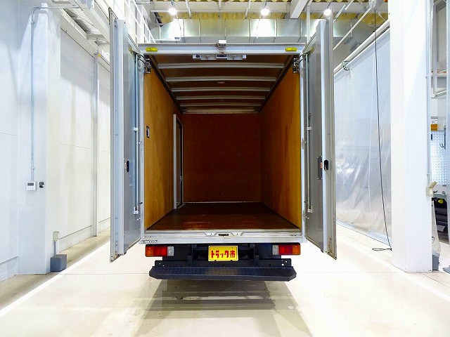 デュトロ2tFJL標準セミロングパネルバン総重量5t未満|中古トラックの販売・買取・査定のアイナビ