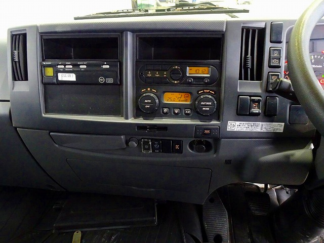 フォワード2.85t標準ベッドレス深ダンプ210ps|中古トラックの販売・買取・査定のアイナビ