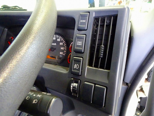 フォワード2.85t標準ベッドレス深ダンプ210ps|中古トラックの販売・買取・査定のアイナビ