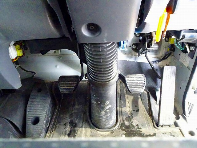 フォワード2.85t標準ベッドレス深ダンプ210ps|中古トラックの販売・買取・査定のアイナビ