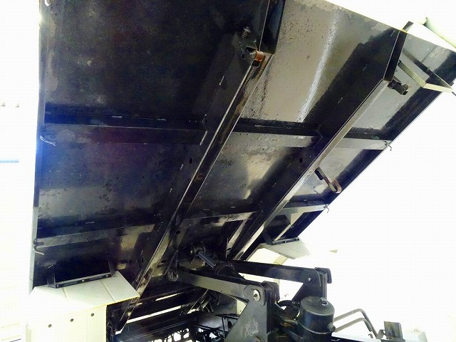 フォワード2.85t標準ベッドレス深ダンプ210ps|中古トラックの販売・買取・査定のアイナビ