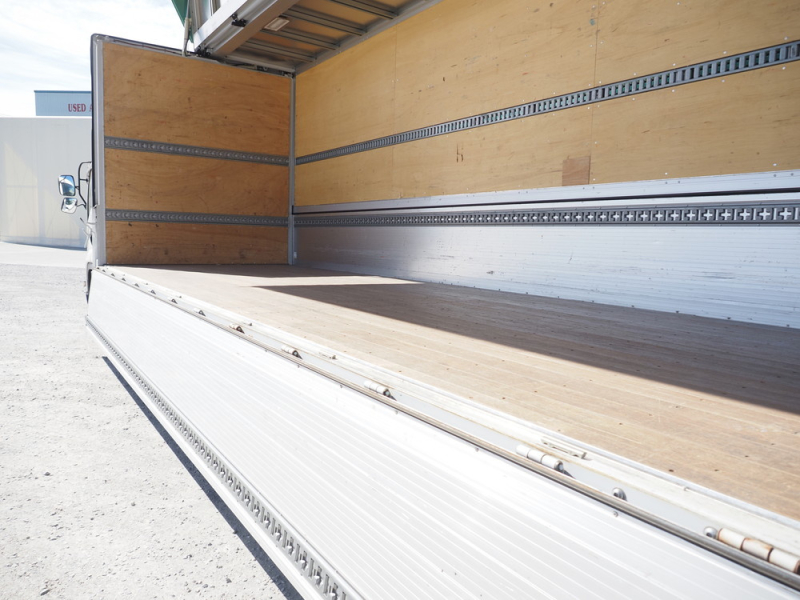 UDトラックス ウイング車 コンドル|中古トラックの販売・買取・査定のアイナビ