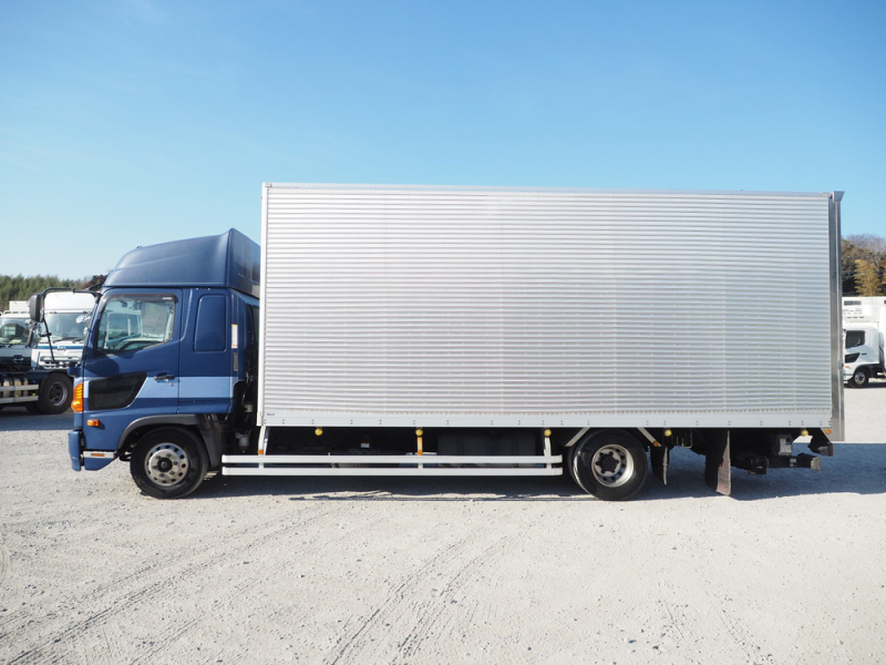 日野 バン車 レンジャープロ|中古トラックの販売・買取・査定のアイナビ