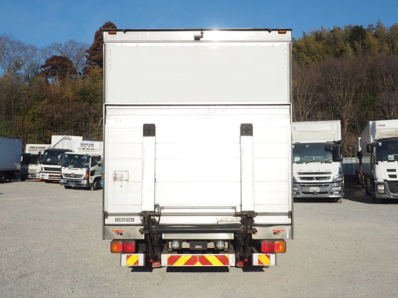 日野 バン車 レンジャープロ|中古トラックの販売・買取・査定のアイナビ