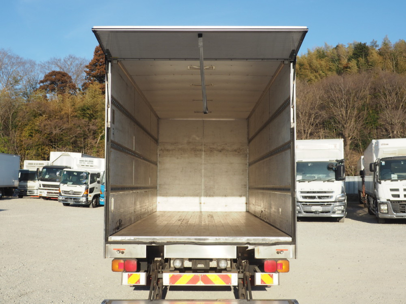 日野 バン車 レンジャープロ|中古トラックの販売・買取・査定のアイナビ