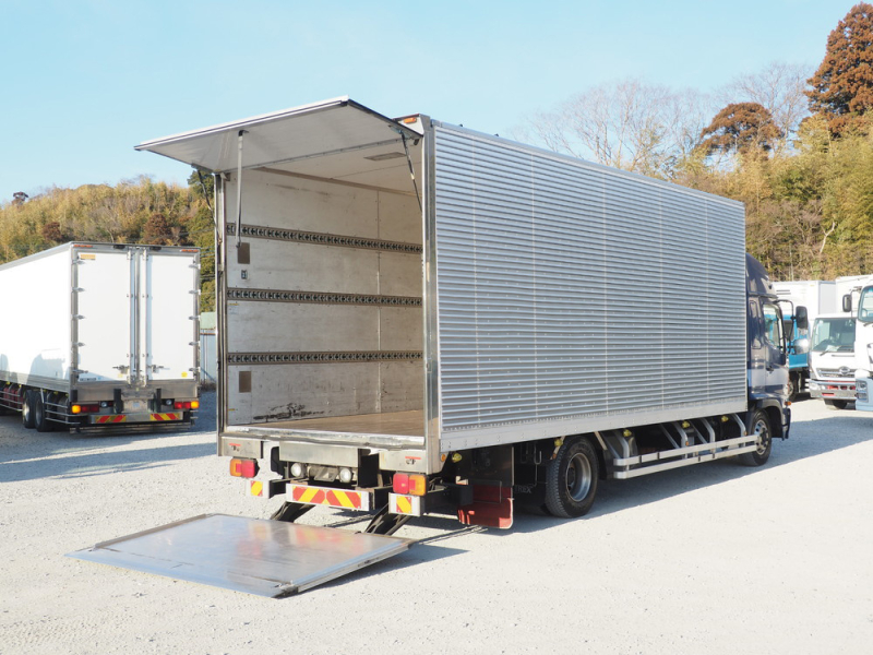 日野 バン車 レンジャープロ|中古トラックの販売・買取・査定のアイナビ