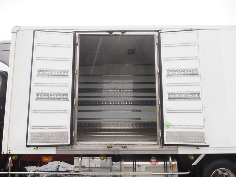 いすゞ 冷凍バン フォワード|中古トラックの販売・買取・査定のアイナビ