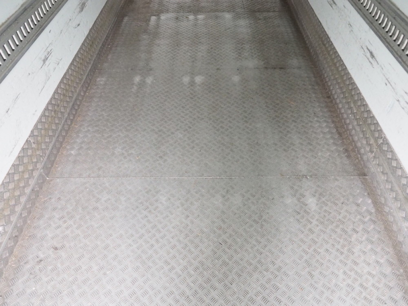 いすゞ 冷凍バン フォワード|中古トラックの販売・買取・査定のアイナビ