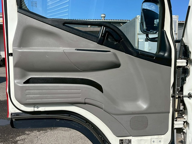 3トン積載★ワイド×ロング★左サイド扉★内高:206cm★5速MT|中古トラックの販売・買取・査定のアイナビ