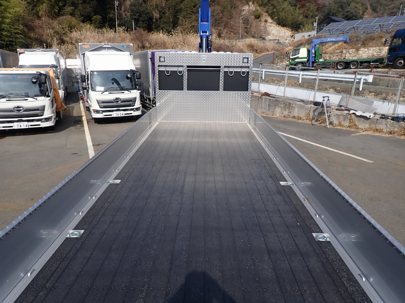 タダノ4段 4軸低床 394PS シフトパイロット あおり5方開|中古トラックの販売・買取・査定のアイナビ