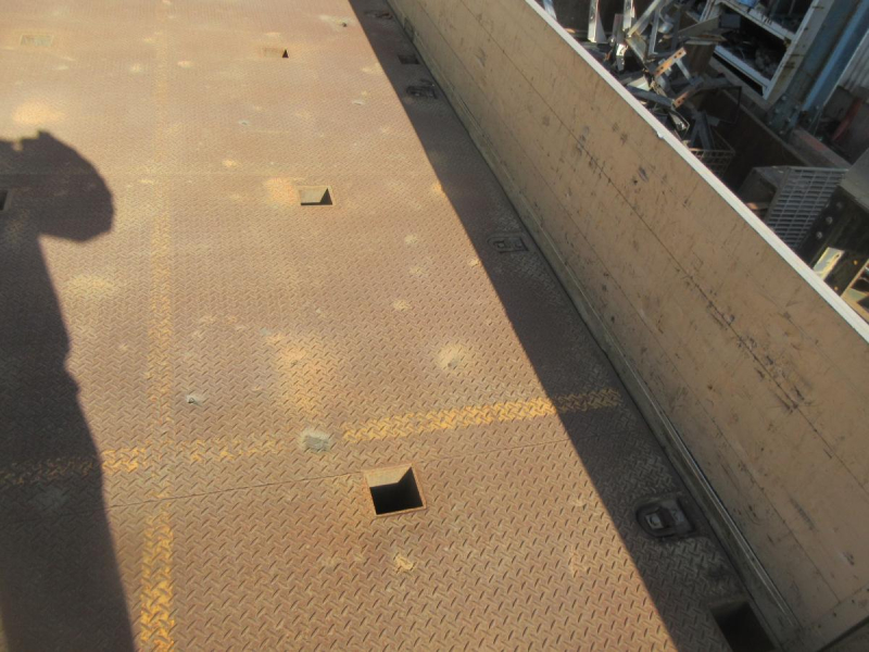 クオン3軸高床リーフサスアルミ平|中古トラックの販売・買取・査定のアイナビ