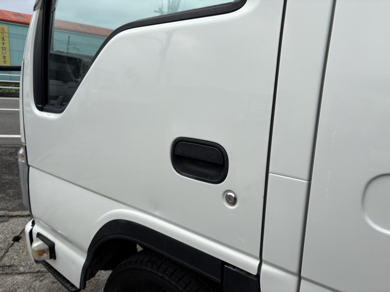 H27 タイタン Wキャブ 4WD|中古トラックの販売・買取・査定のアイナビ