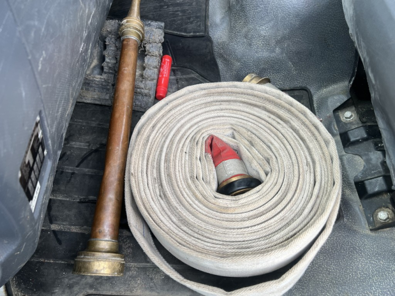 極東開発 最大数量4000L PTO式 前後散水|中古トラックの販売・買取・査定のアイナビ