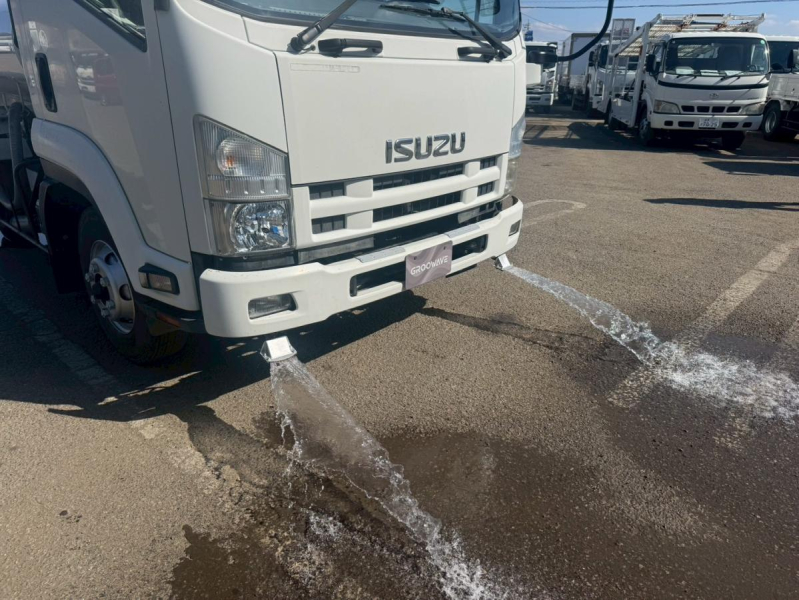 極東開発 最大数量4000L PTO式 前後散水|中古トラックの販売・買取・査定のアイナビ