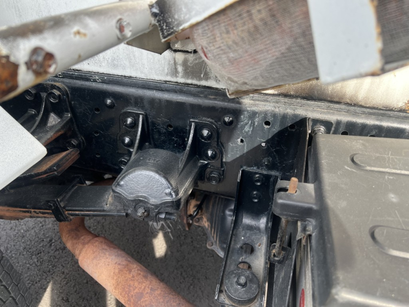 極東開発 最大数量4000L PTO式 前後散水|中古トラックの販売・買取・査定のアイナビ