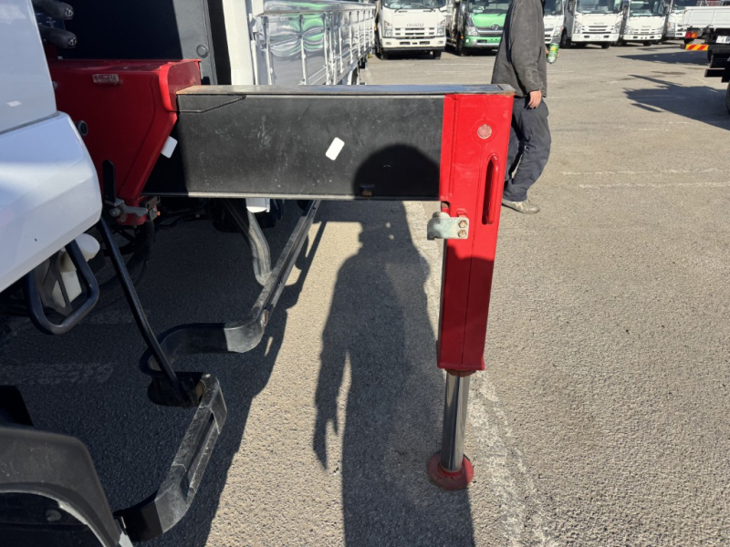 ベッド付2.9t吊4段古河ユニックURG344ラジコン|中古トラックの販売・買取・査定のアイナビ