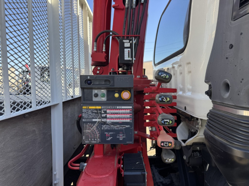 ベッド付2.9t吊4段古河ユニックURG344ラジコン|中古トラックの販売・買取・査定のアイナビ