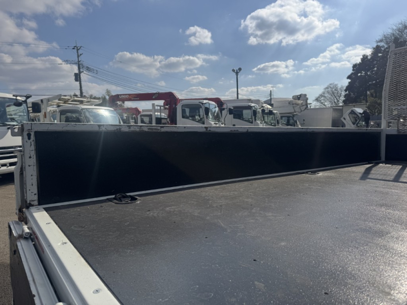 標準ロング2.9t吊4段古河ユニックURG294ラジコン|中古トラックの販売・買取・査定のアイナビ