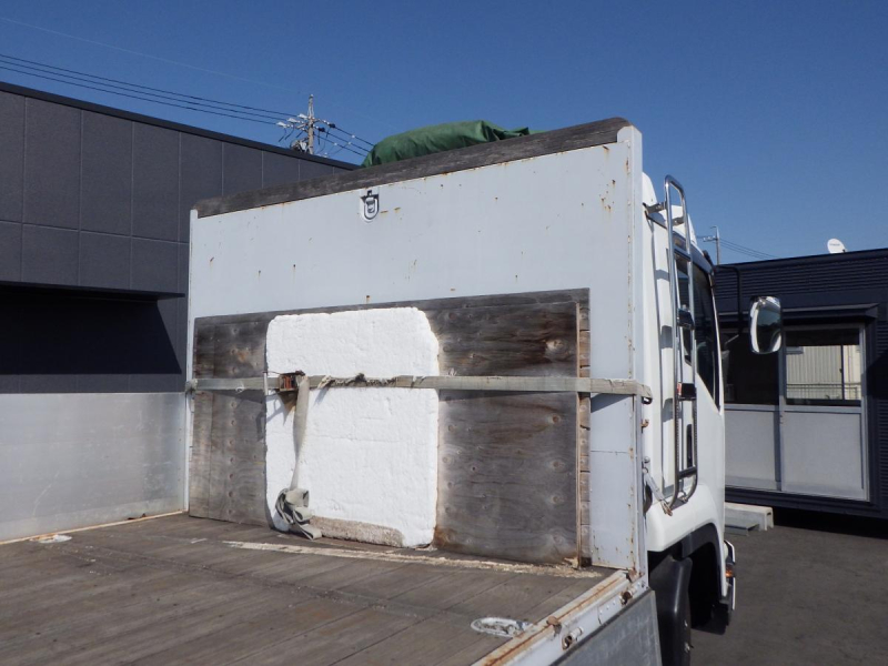 62ワイド アルミ平 後輪エアサス 積載3.3t|中古トラックの販売・買取・査定のアイナビ