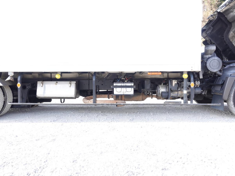 パワーゲート低温冷蔵冷凍ワイド|中古トラックの販売・買取・査定のアイナビ