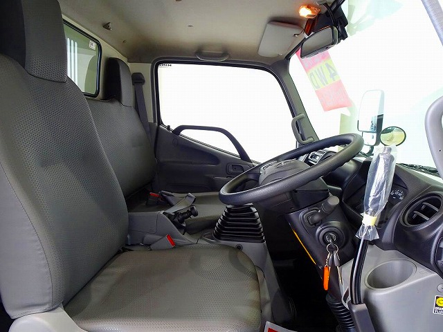 デュトロ2.7t4No.4WDFJL強化ダンプ未使用車|中古トラックの販売・買取・査定のアイナビ