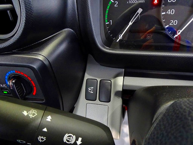 デュトロ2.7t4No.4WDFJL強化ダンプ未使用車|中古トラックの販売・買取・査定のアイナビ