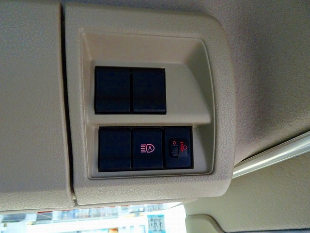 レンジャー5.8t増トン4WD標準ベッド付平ボデー240ps|中古トラックの販売・買取・査定のアイナビ