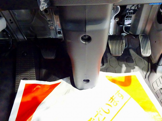 レンジャー5.8t増トン4WD標準ベッド付平ボデー240ps|中古トラックの販売・買取・査定のアイナビ