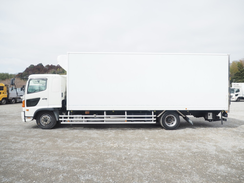 日野 冷凍バン レンジャープロ|中古トラックの販売・買取・査定のアイナビ