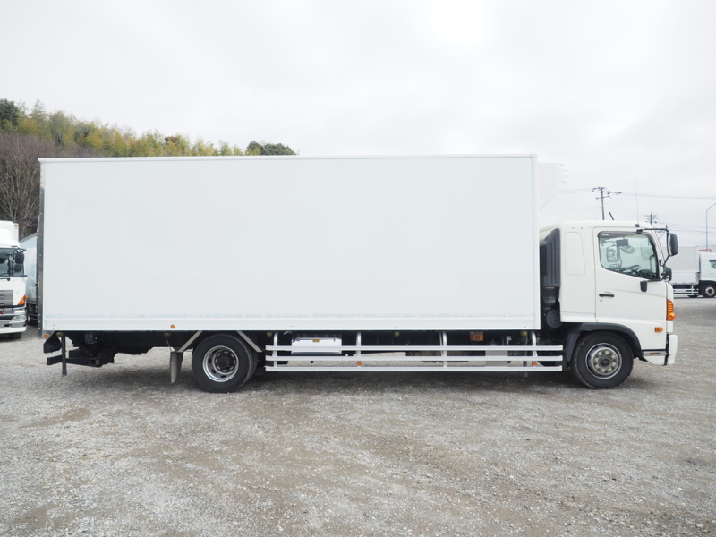 日野 冷凍バン レンジャープロ|中古トラックの販売・買取・査定のアイナビ