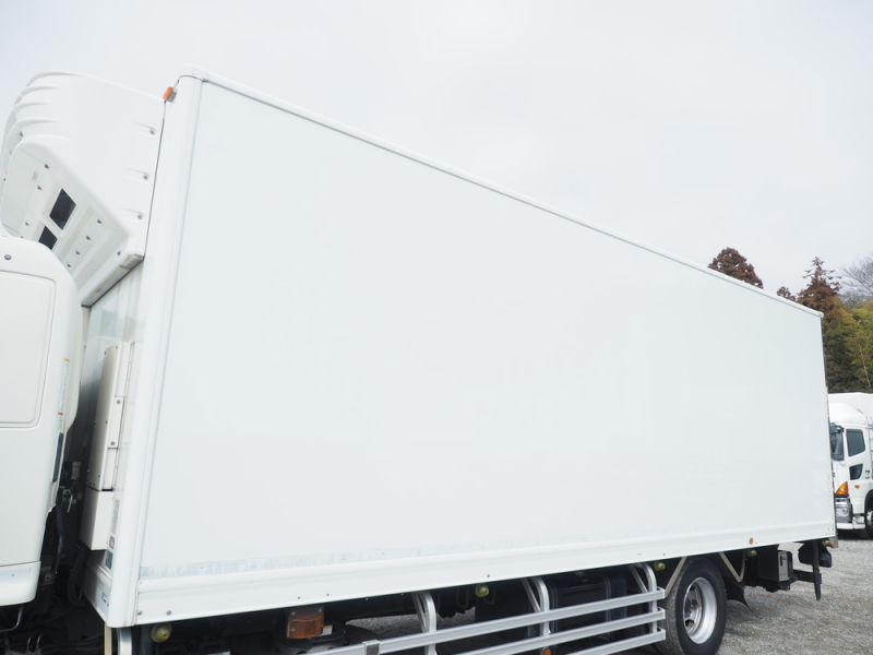 日野 冷凍バン レンジャープロ|中古トラックの販売・買取・査定のアイナビ