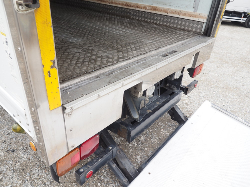 日野 冷凍バン レンジャープロ|中古トラックの販売・買取・査定のアイナビ