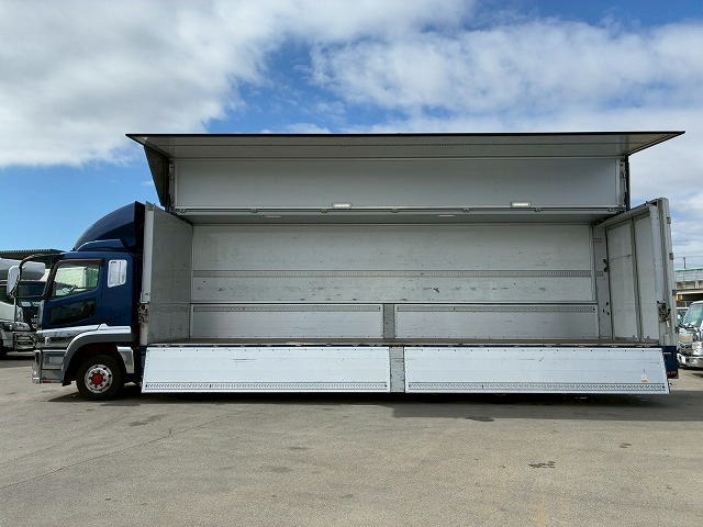 ワンオーナー4軸低床2デフ後輪エアサスパブコエアロ仕様AT|中古トラックの販売・買取・査定のアイナビ