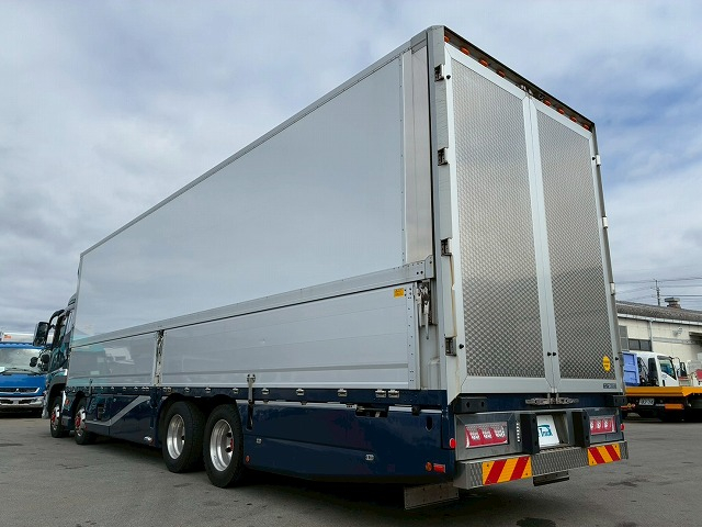 ワンオーナー4軸低床2デフ後輪エアサスパブコエアロ仕様AT|中古トラックの販売・買取・査定のアイナビ