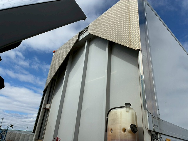 ワンオーナー4軸低床2デフ後輪エアサスパブコエアロ仕様AT|中古トラックの販売・買取・査定のアイナビ