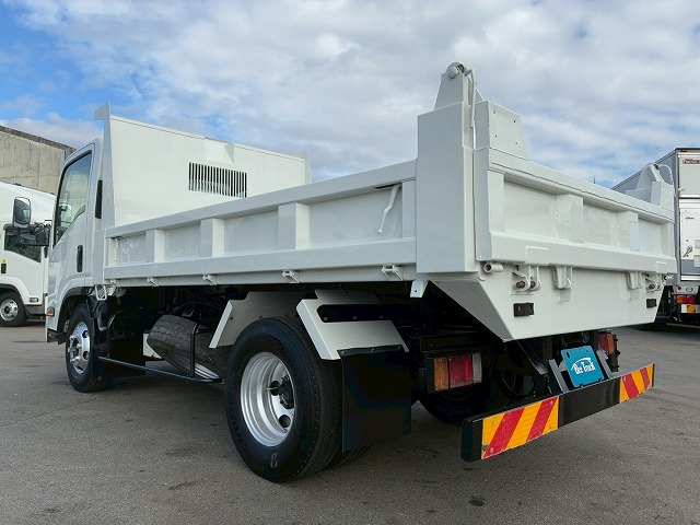 ローダーダンプ新明和工業155馬力6速MTマニュアル|中古トラックの販売・買取・査定のアイナビ