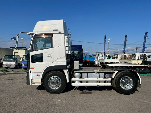 カスタム★ハイルーフ★第5輪11.5トン★ブタ鼻電源コネクター|中古トラックの販売・買取・査定のアイナビ