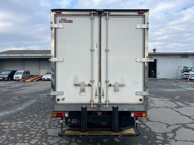 -30℃低温設定★10尺ボディ★左サイド扉★5トン限定・準中型免許|中古トラックの販売・買取・査定のアイナビ