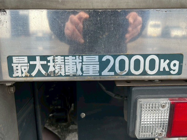 -30℃低温設定★10尺ボディ★左サイド扉★5トン限定・準中型免許|中古トラックの販売・買取・査定のアイナビ