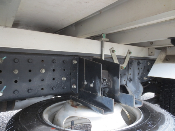 三菱キャンター低温冷蔵冷凍車|中古トラックの販売・買取・査定のアイナビ