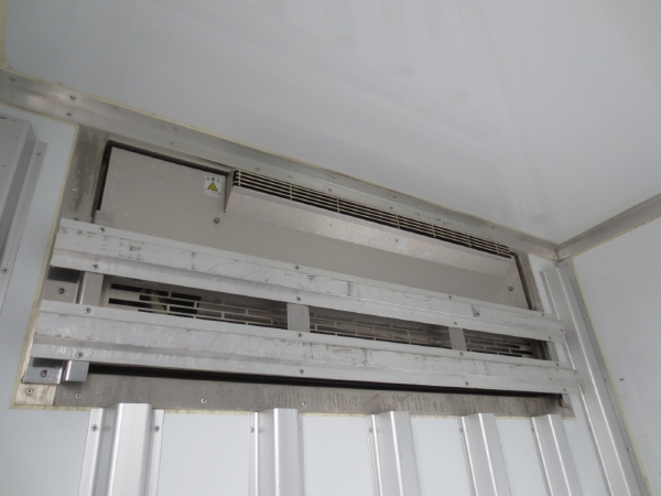 三菱キャンター低温冷蔵冷凍車|中古トラックの販売・買取・査定のアイナビ