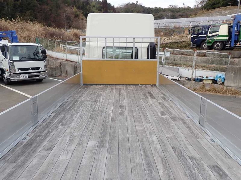 未使用増トンL7200ワイドアルミ平ハイルーフ240PS6速|中古トラックの販売・買取・査定のアイナビ